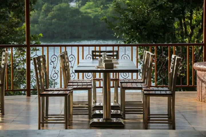 Lakeside dining tables